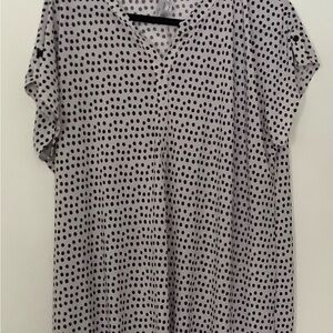 2 Dye 4 polkadot blouse size 1X